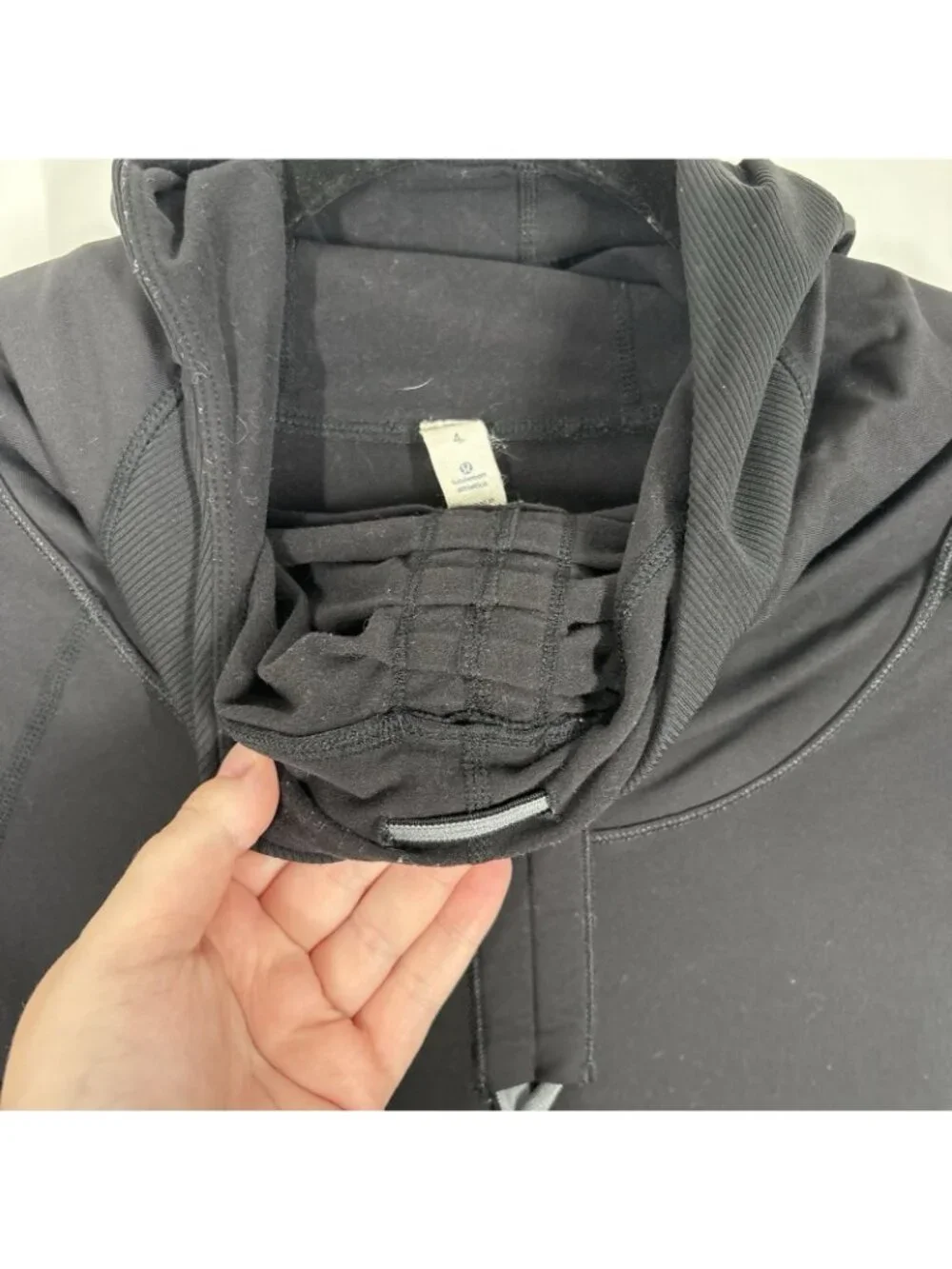 Lululemon Run Stay On Course Pullover Hoodie Women Size 4 Black Athletic READ